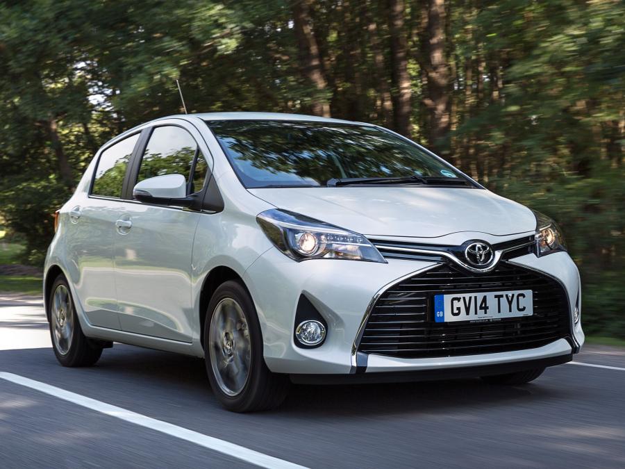  Toyota Yaris 5-Door 2014 года  (UK) (фото 35 из 38)